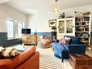 Living Area- click for photo gallery